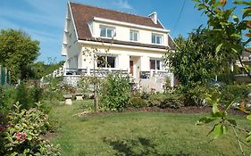 Au Jardin Saint Laurent
